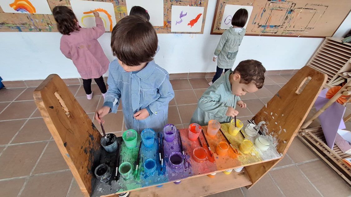 Cada lunes jugamos a pintar en Pequeño Principe
